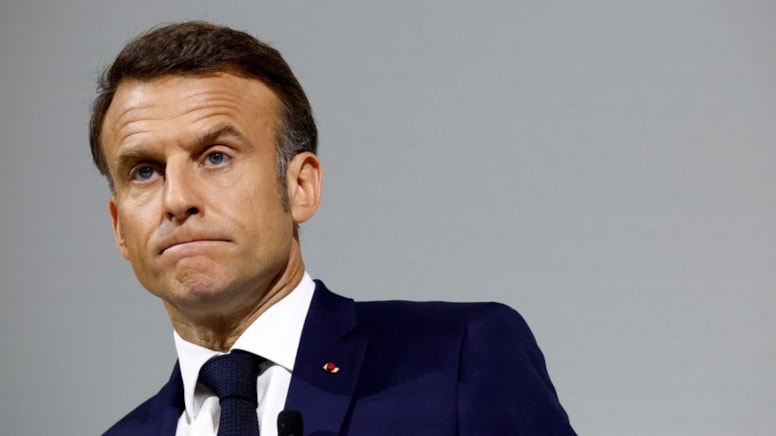 Macron azil talebinden kurtuldu