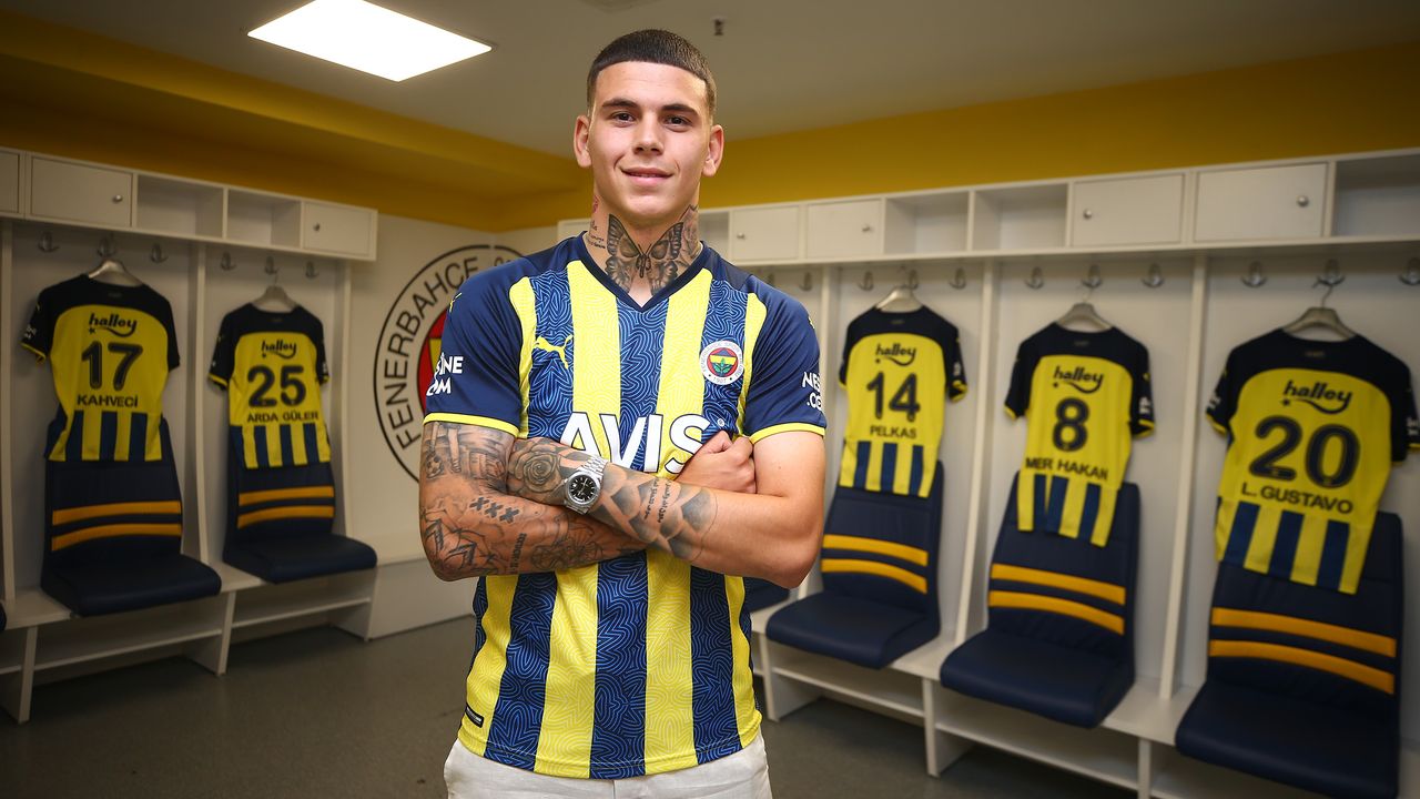 Fenerbahçe'de beklenmeyen ayrılık: 1. Lig ekibine kiralandı