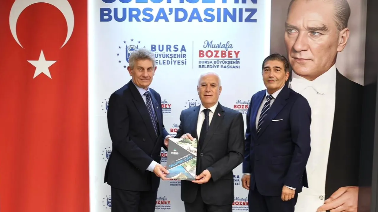 Bursa'da Nilüfer Çayı çalışmasına Başkan Bozbey’den tam destek