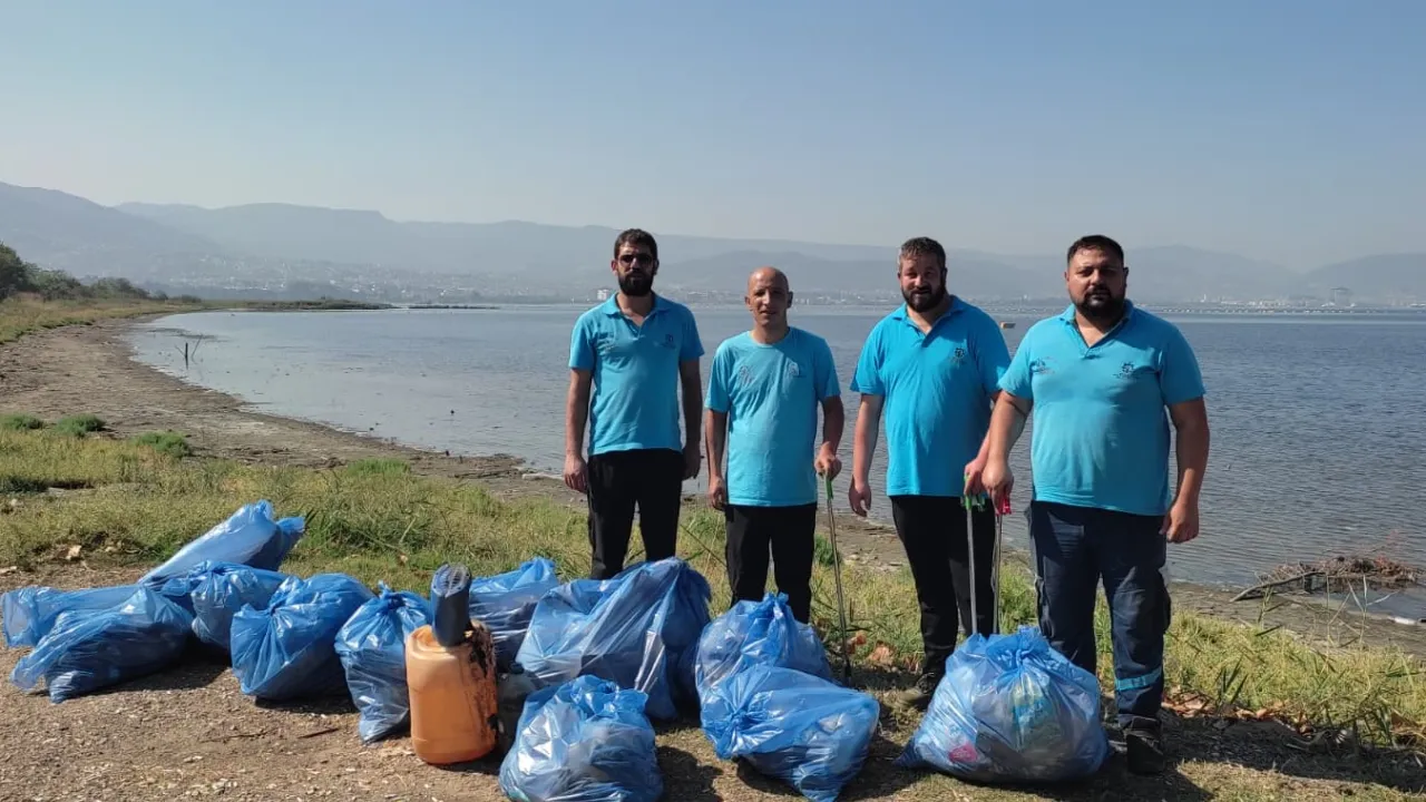 Kocaeli’de sahil temizliği Mavi Takım’dan sorulur