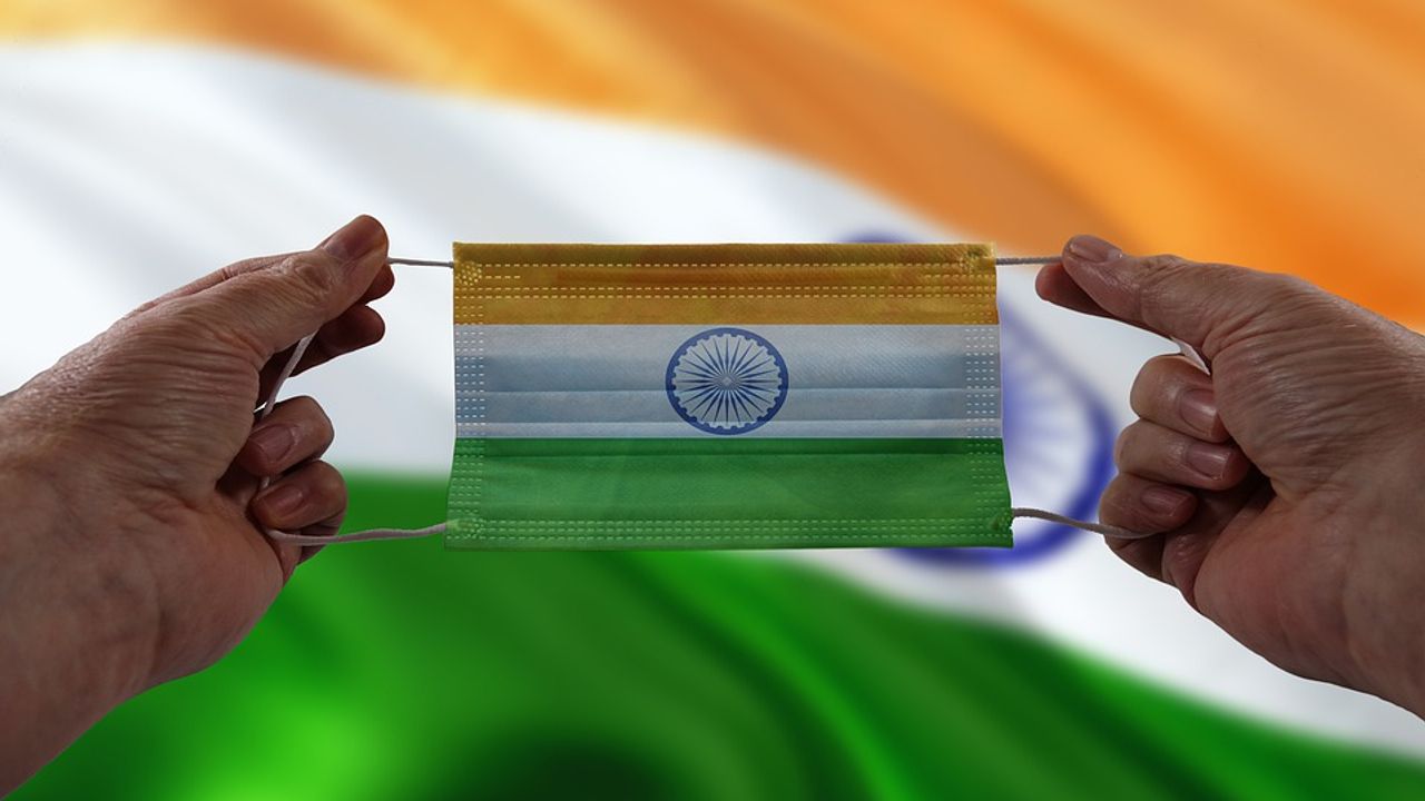 Hindistan’da koronavirüs vakaları yeniden yükselişte