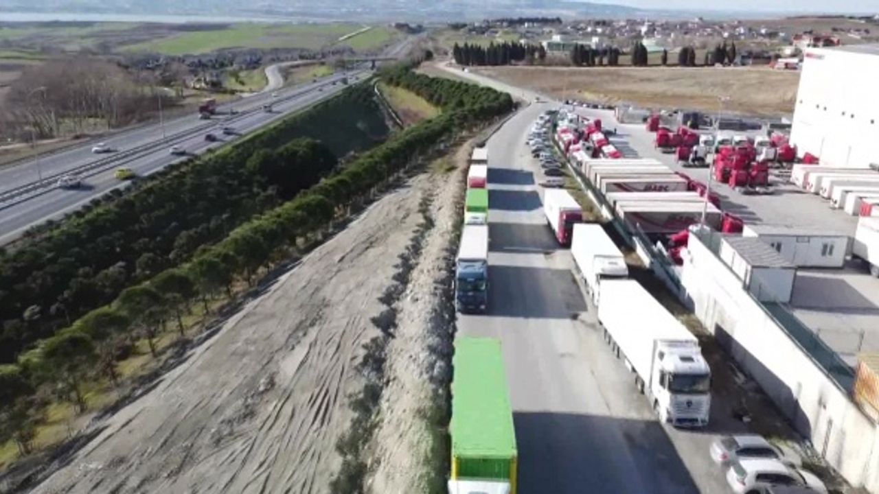 Yol Üzerine Park Eden TIR'larla İlgili Harekete Geçildi!