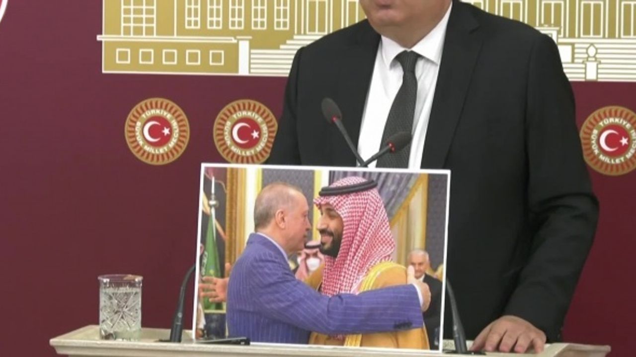 CHP'li Özkoç'tan yeni yaptırımlar öngören sosyal medya teklifine tepki