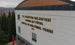 BOZÜYÜK'TE İSİM TABELALARI YENİLENDİ