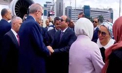 Cumhurbaşkanı Erdoğan Kahire'de: Sisi Karşıladı!