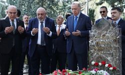 Erdoğan'dan Alparslan Türkeş'in Kabrine Ziyaret!