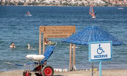 İzmir’in engelli dostu plajları yurttaşların hizmetinde
