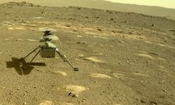 NASA: 'Mars'ın Yüzeyinde Gizemli Bir Delik Keşfettik!