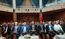  CHP'den orman yangınlarıyla mücadele  toplantısı... Zeybek: "İlk kurtarmayı kim yapacak biçiminde yanlış bir tartışmayı çözememiş 20 yıllık bir iktidarla mücadele ediyoruz"