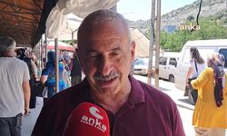 Emekli vatandaş: “Pazara geldim inanın param yetmedi. Bir tane elma 10 lira, 5 tane aldım 50 lira. Yaşamaktan bezdik"