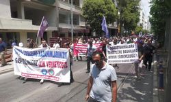 İzmir Büyükşehir Belediyesi personelinin toplu sözleşme eylemi sürüyor