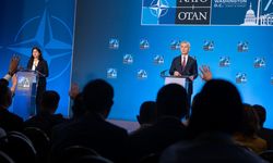 NATO Genel Sekreteri Stoltenberg: “Müttefikler, üyeliğe giden geri dönülemez yolda Ukrayna’yı desteklemeye devam etme konusunda mutabık kaldı”