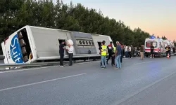 Hatay-İzmir Seferini Yapan Otobüs Devrildi: Çok Sayıda Yaralı Var!