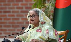 Bangladeş Başbakanı Hasina, istifa ederek ülkesini terk etti