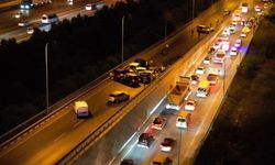 İstanbul'da Zincirleme Trafik Kazası: 15 Araç Çarpıştı!