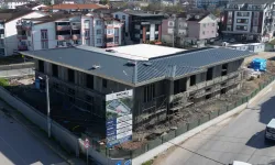 Kocaeli Kartepe itfaiye müfreze binasında çalışmalar yarıya gelindi