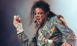 Michael Jackson Hayranlarına Kötü Haber: Film Ertelendi!