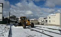 Kocaeli Çayırova’da ekipler kar teyakkuzunda