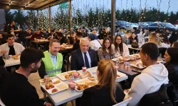 Bursa Nilüfer'de Başkan Özdemir gençlerle buluştu