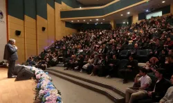 Sakaryalı sanat dostları Hayati İnanç’la buluştu
