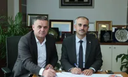 Çayırova Belediyesi’nde toplu iş sözleşmesi imzalandı