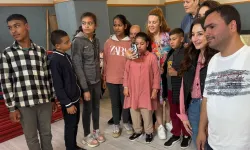 Engelsiz hobi atölyelerinde özel öğrenciler arkadaşlıklarını pekiştiriyor