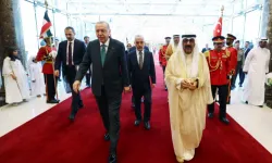 Cumhurbaşkanı Erdoğan, Körfez turunun ilk durağı Kuveyt’te! Kuveyt'le 4 anlaşma imzalandı