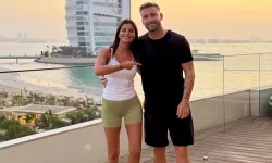 Ece Vahapoğlu'ndan İngiliz futbolcuya yoga