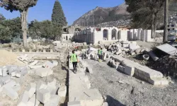 Hatay'da 754 yıllık tarihi yapı Bursa Büyükşehir'le yükseliyor