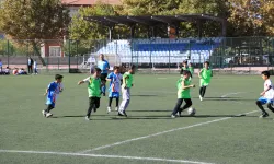 Konya Karatay'da ilkokullar arası futbol heyecanı