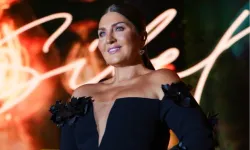 Sibel Can Kıbrıs'ta büyüledi