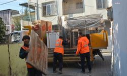 Yangında Evleri Zarar Gören 3 Aileye Yardım Eli Uzatıldı