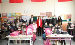 Belediye Başkanı Hürriyet, Köy okullarına eğitim desteğini sürdürüyor