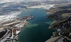 Kuruyan barajda yürüyorlardı, eriyen karlarla yeniden su tuttu