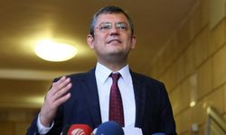 CHP'li Özel Gençlere Seslendi: Bu Ülke Atatürk'ün Çağdaşlık Yolunda Mesafe Alabilir