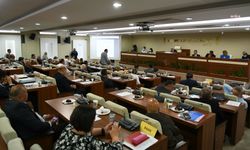 Başkan Selvitopu: "Karabağlar Belediyesi Var Olan Bütçesiyle Yatırım Yapan Sayılı Belediyelerden Biri"