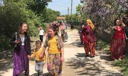 Aşıklar Sokağı'nda gençler kısmetini aradı