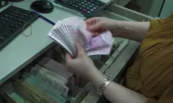 Dolar 17,37 TL'den Euro 18,32 TL'den Haftayı Kapattı