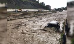 Kastamonu'da Sel: Yollar Sular Altında Kaldı, Köprüler Zarar Gördü