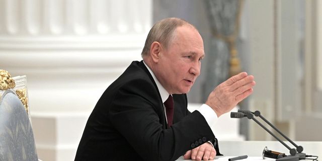 Putin: 'Bu yıl, geçtiğimiz yılki yangınların tekrarlanmasına izin veremeyiz'