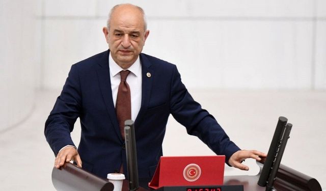 CHP'li Ali Fazıl Kasap, Saadet Partisi’ne Geçti!