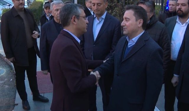 Özgür Özel'den Ali Babacan'a Taziye Ziyareti!