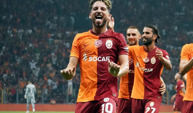 Galatasaray'ın Gözbebeği Mertens Kararını Verdi!