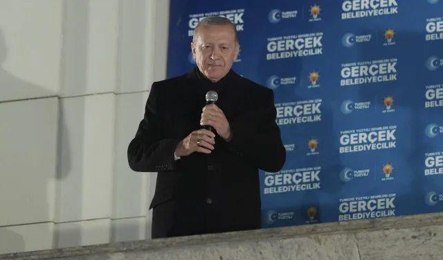 Erdoğan Yenilgiye Rağmen Balkon Konuşması Yaptı!