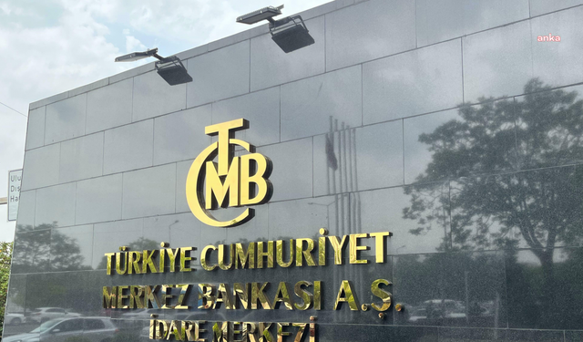 Merkez Bankası: “Hizmet enflasyonundaki yüksek seyir ve katılık, enflasyon beklentileri, jeopolitik riskler ve gıda fiyatları enflasyonist baskıları canlı tutmaktadır”