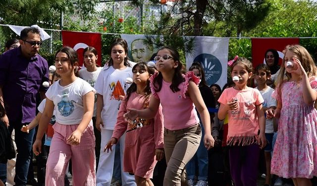 Karabağlar’da “Neşeli Sokaklar Mutlu Çocuklar Şenlikleri” başlıyor!