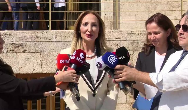 Aylin Nazlıaka: "Kadınlara yönelik soyadı dayatması 9. yargı paketinden çıkartıldı"