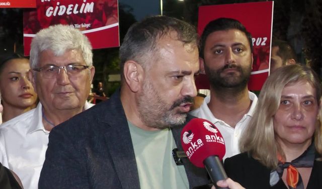 CHP İzmir Başkanı Aslanoğlu, ‘ışıkları aç-kapa eyleminde: Geçim gelene kadar eylemlerimiz sürecek