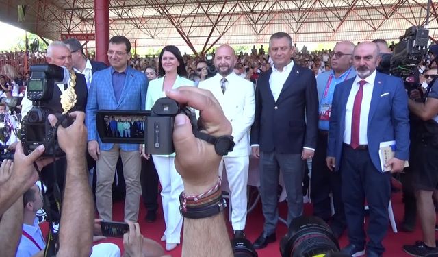 Edirne'de yağlı güreşlerin yeni ağası belli oldu... Gelecek yıl yapılacak 664’üncü Tarihi Kırkpınar Yağlı Güreşleri’nin ağalık ihalesini Sinoplu iş insanı Ufuk Özünlü kazandı