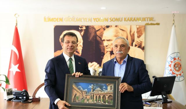 İmamoğlu, Hacıbektaş Belediyesi'ni ziyaret etti: "Hacıbektaş'a hizmet etmek bizim için onur onurdur. Bunun hiçbir siyasi karşılığı yoktur"